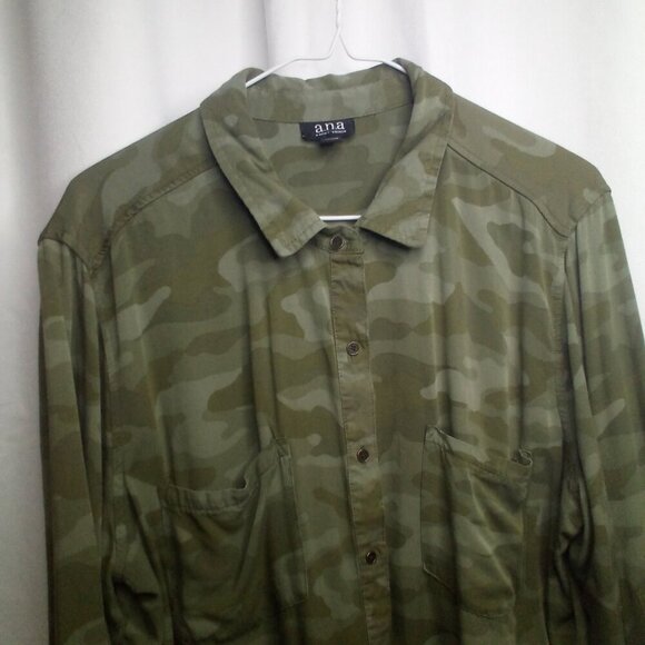 A. N. A. Button Up Shirt XL Blouse Long Sleeve Camo Green - Picture 12 of 14